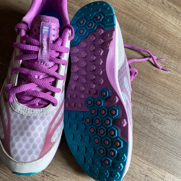 Fila shoes - Picture 3 of 3